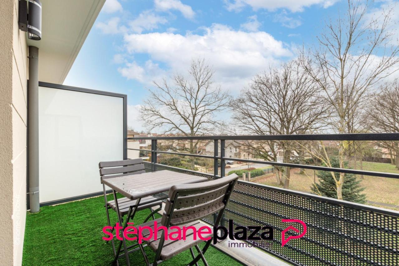 Plaza Parc 02 Apartment Montevrain Ngoại thất bức ảnh